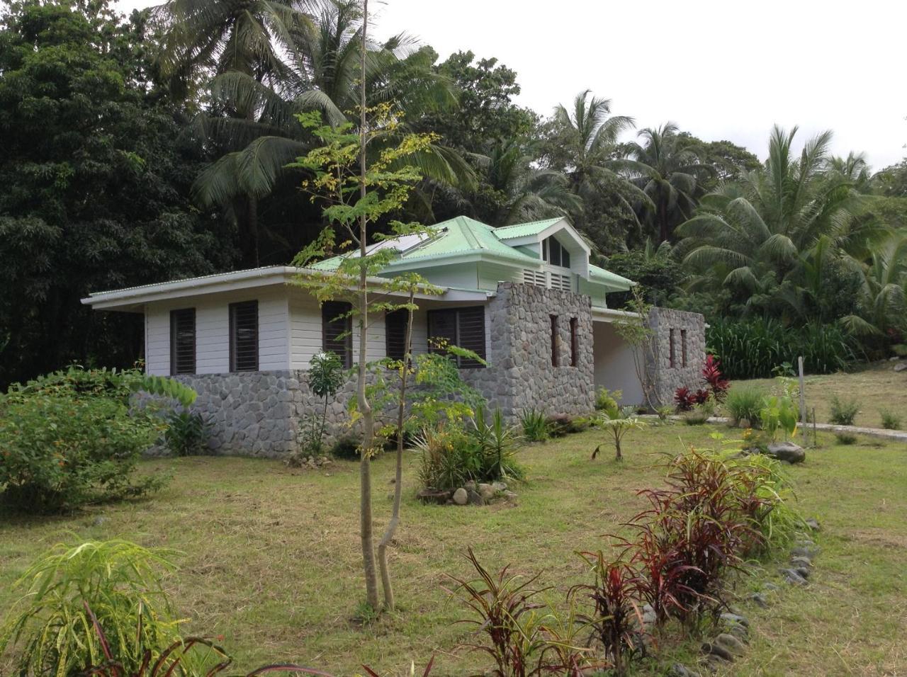 Citrus Creek Plantation Villa La Plaine ภายนอก รูปภาพ