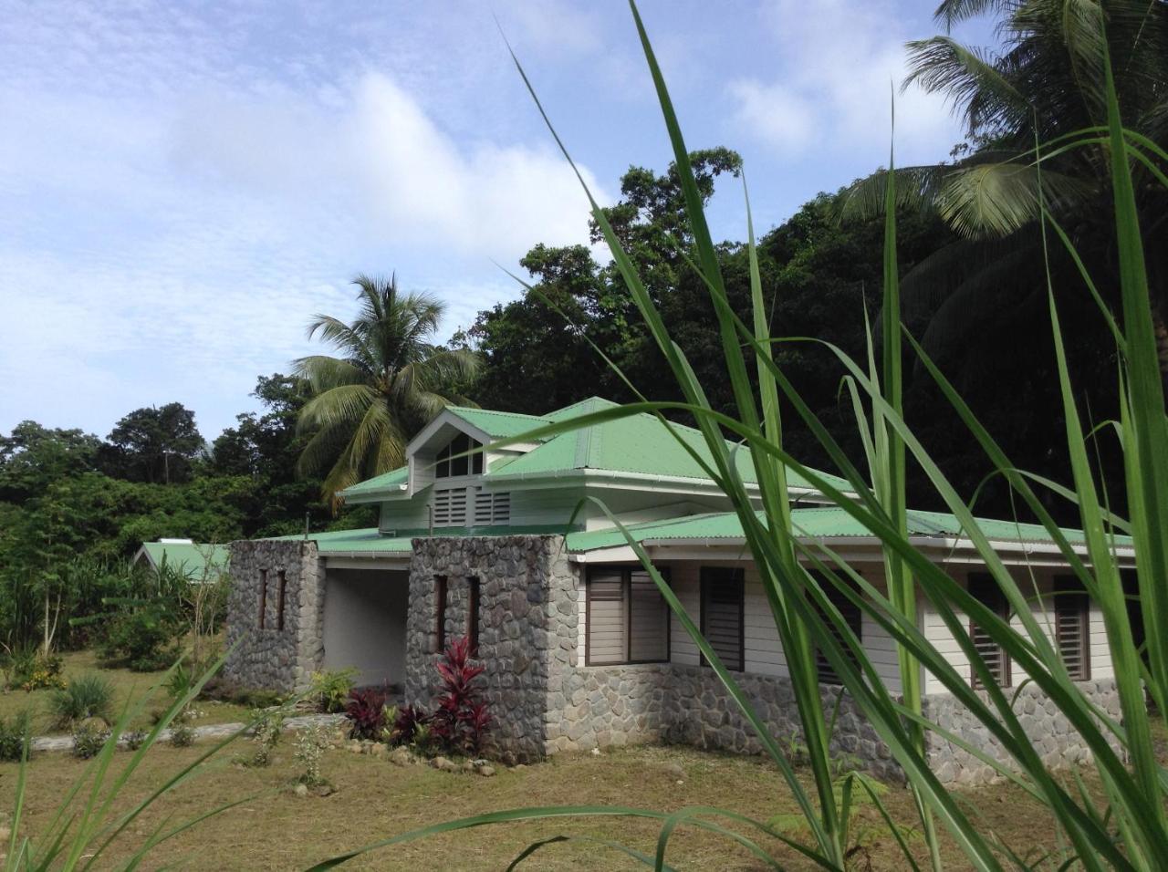 Citrus Creek Plantation Villa La Plaine ภายนอก รูปภาพ