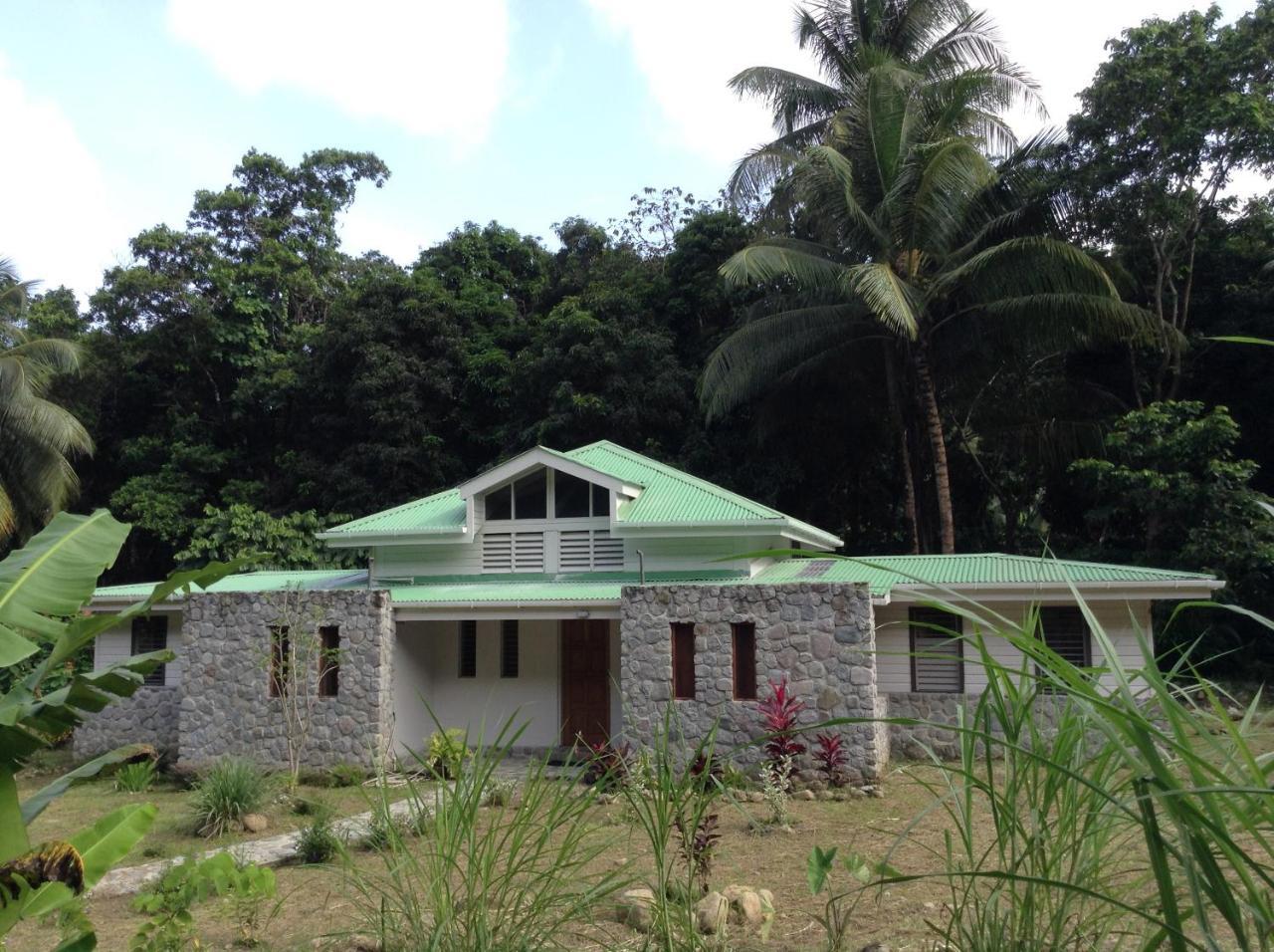 Citrus Creek Plantation Villa La Plaine ภายนอก รูปภาพ